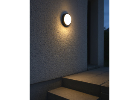 LED stropné svietidlo Q-41A 8W 720lm 4200K IP64 - čierne QTEC